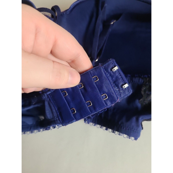 Victoria's Secret Navy Blue Very Sexy Full Coverage Underwire Push Up Bra SZ 34D - Picture 4 of 6